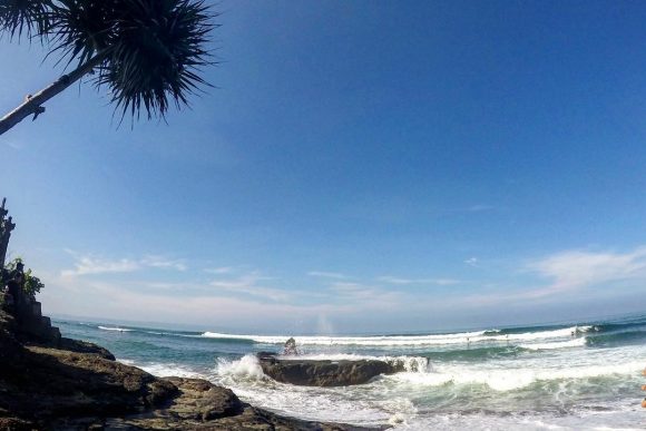 Pantai Batu Bolong