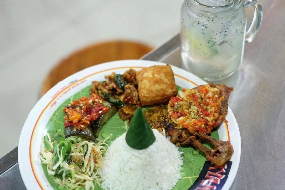 Ayam Bakar Wong Solo, Denpasar.