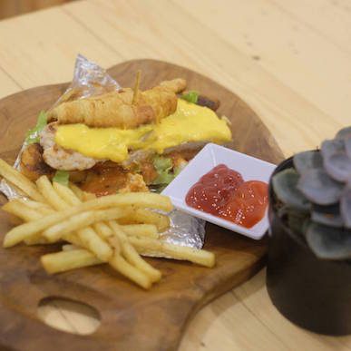 Cafe Lateo, Denpasar